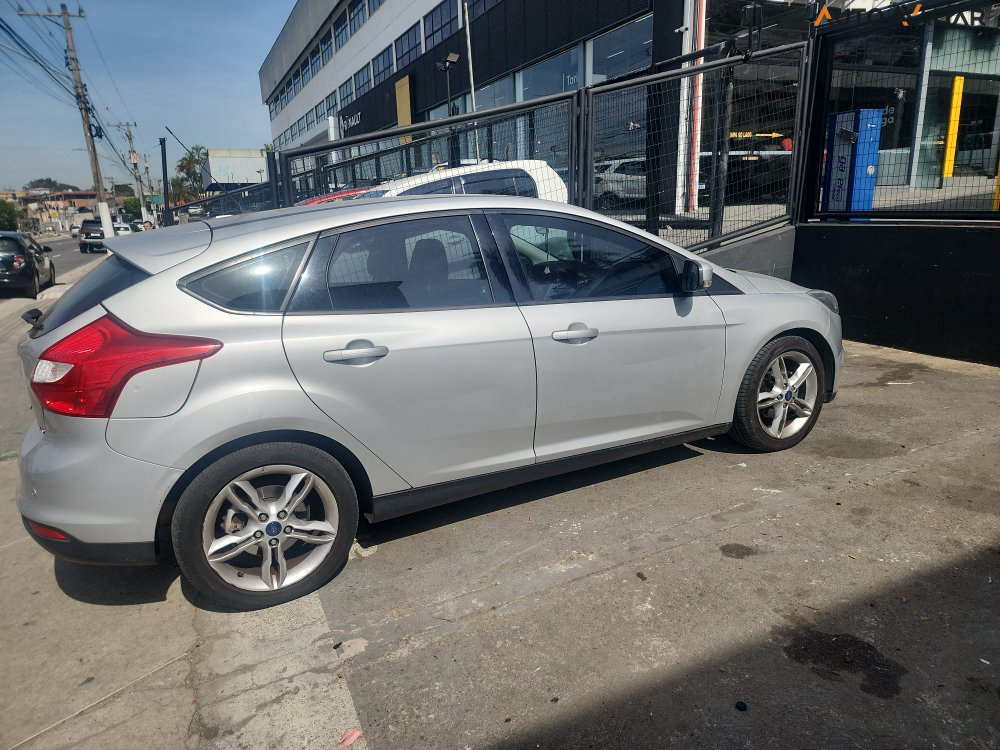 FORD FOCUS 2.0 SE 16V FLEX 4P POWERSHIFT