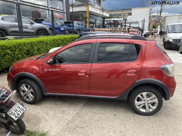 RENAULT SANDERO 1.6 STEPWAY 8V FLEX 4P MANUAL