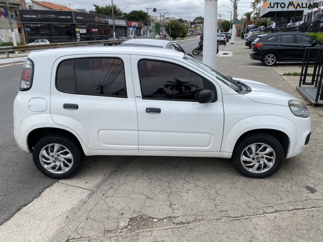 FIAT UNO 1.0 EVO ATTRACTIVE 8V FLEX 4P MANUAL