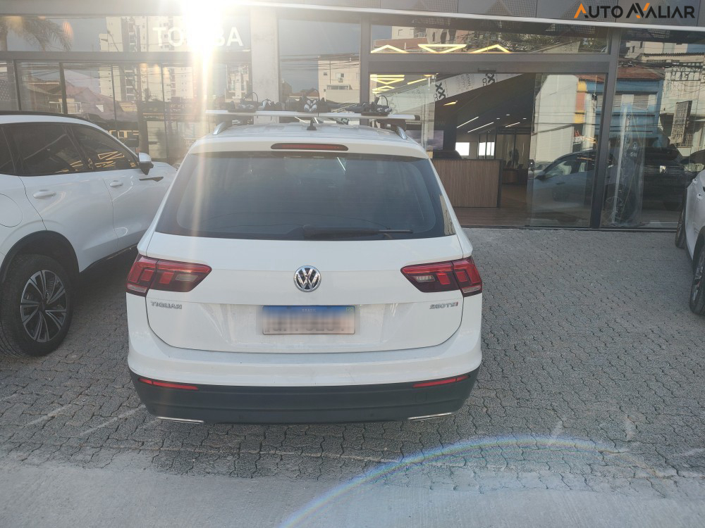 VOLKSWAGEN TIGUAN 1.4 250 TSI TOTAL FLEX ALLSPACE COMFORTLINE TIPTRONIC