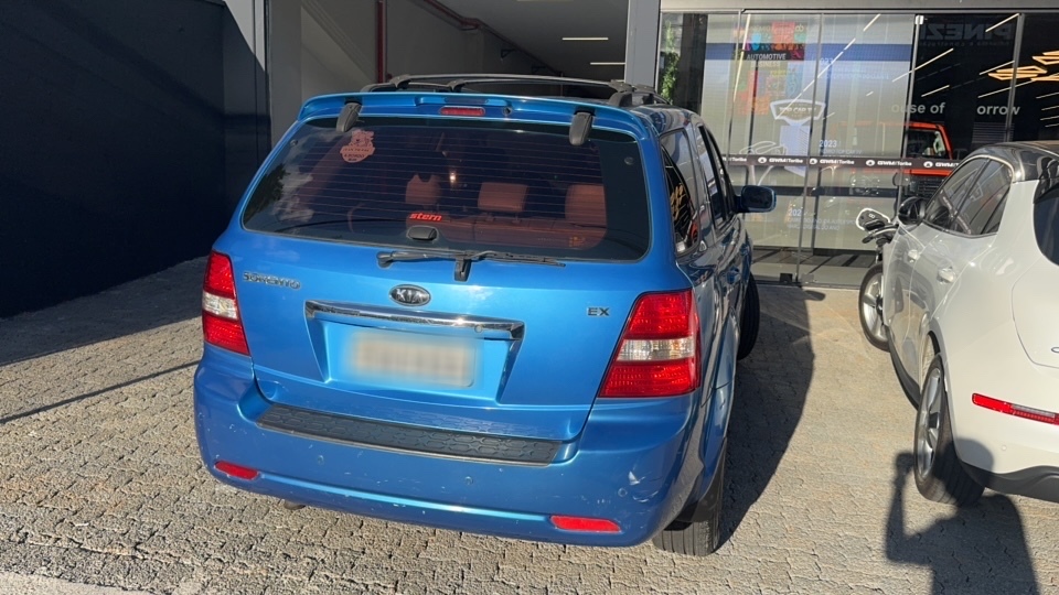 KIA SORENTO 3.8 EX 4X4 V6 24V GASOLINA 4P AUTOMATICO