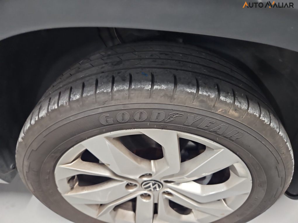 VOLKSWAGEN TAOS 1.4 250 TSI TOTAL FLEX COMFORTLINE AUTOM&Aacute;TICO