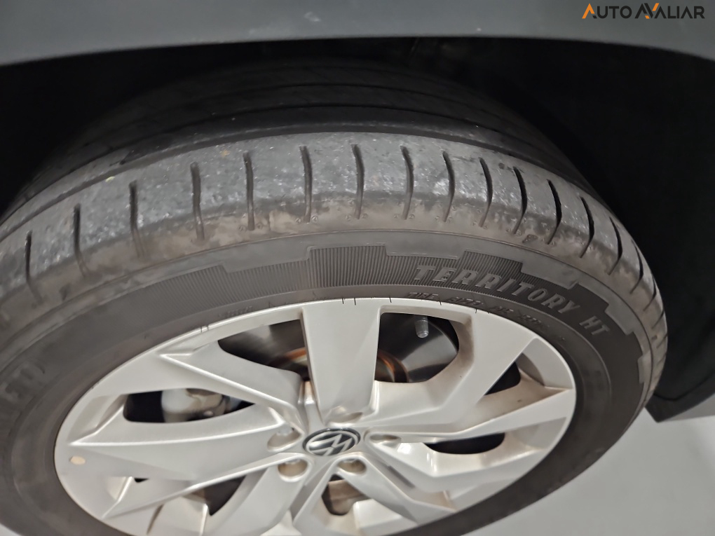 VOLKSWAGEN TAOS 1.4 250 TSI TOTAL FLEX COMFORTLINE AUTOM&Aacute;TICO