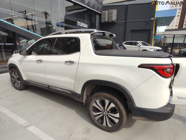 FIAT TORO 2.0 16V TURBO DIESEL VOLCANO 4WD AT9