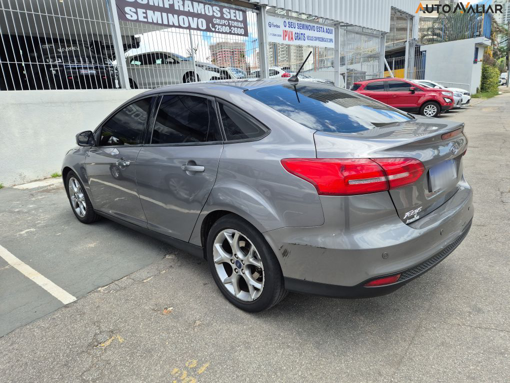 FORD FOCUS 2.0 SE 16V FLEX 4P POWERSHIFT