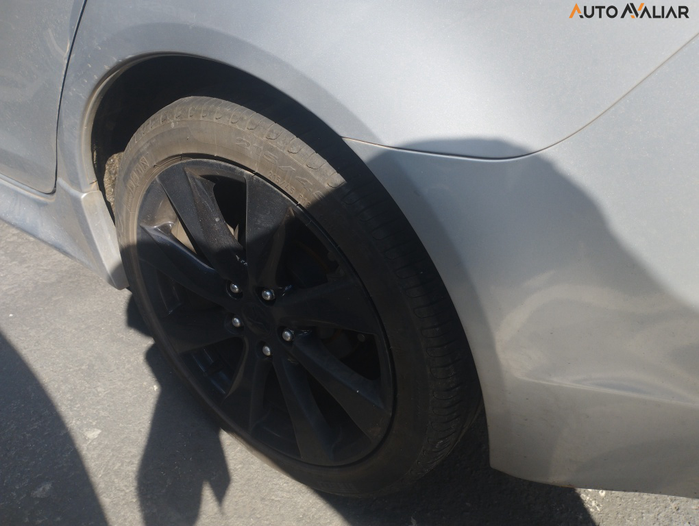 MITSUBISHI LANCER 2.0 16V-CVT