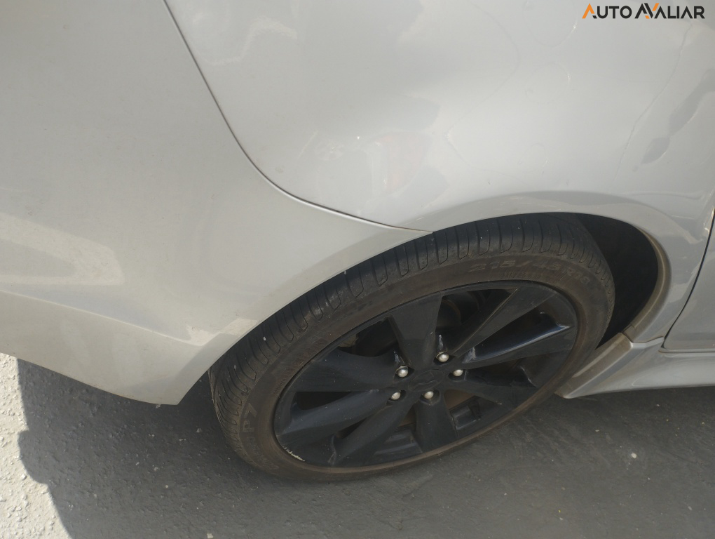 MITSUBISHI LANCER 2.0 16V-CVT