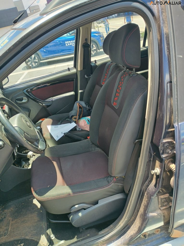 RENAULT SANDERO 1.6 STEPWAY 16V FLEX 4P MANUAL