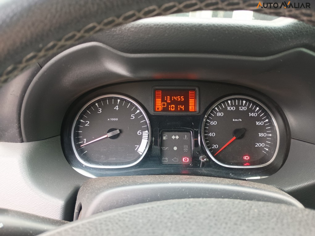 RENAULT DUSTER 2.0 DYNAMIQUE 4X2 16V FLEX 4P AUTOMATICO