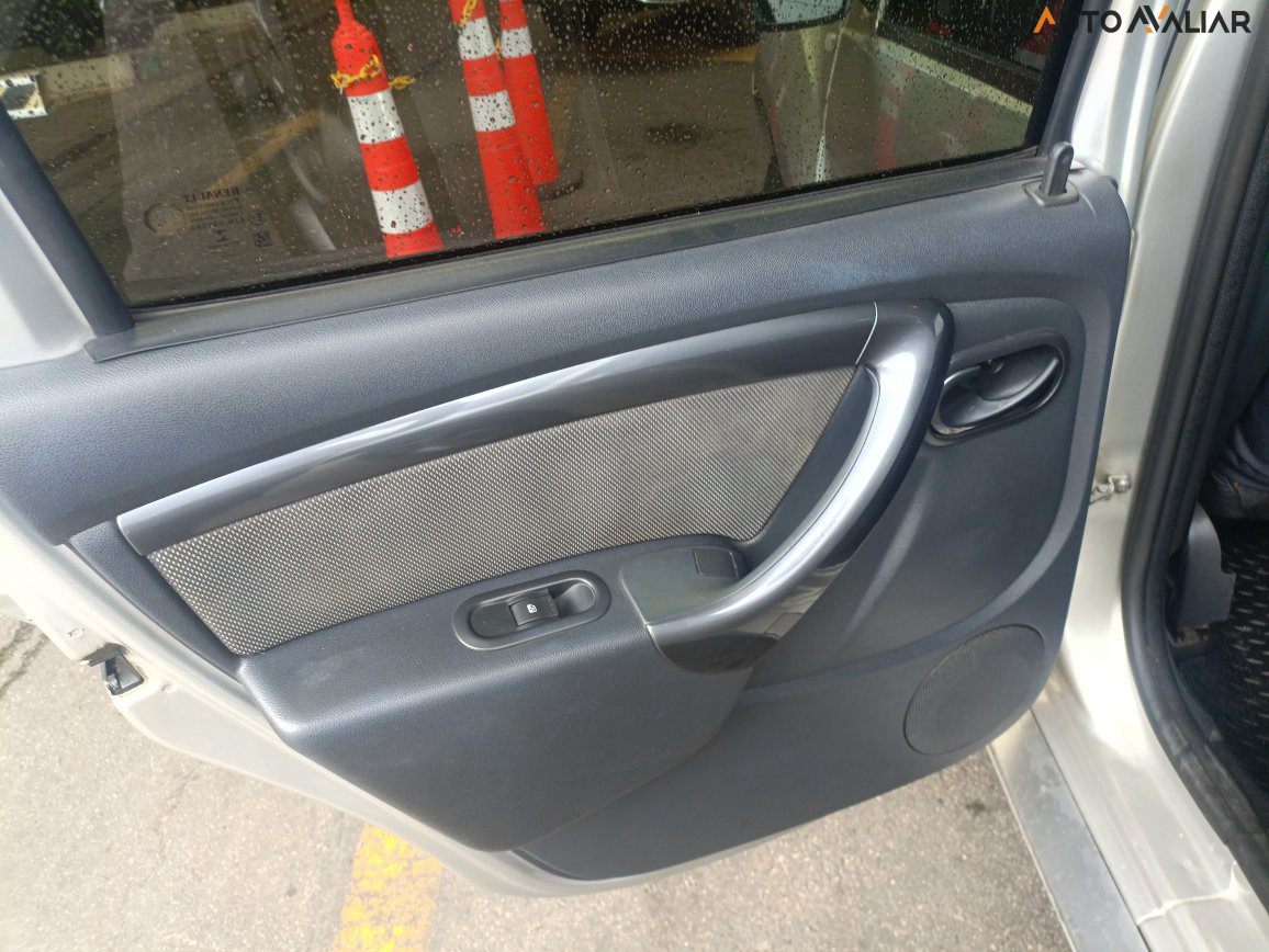 RENAULT DUSTER 1.6 DYNAMIQUE 4X2 16V FLEX 4P MANUAL