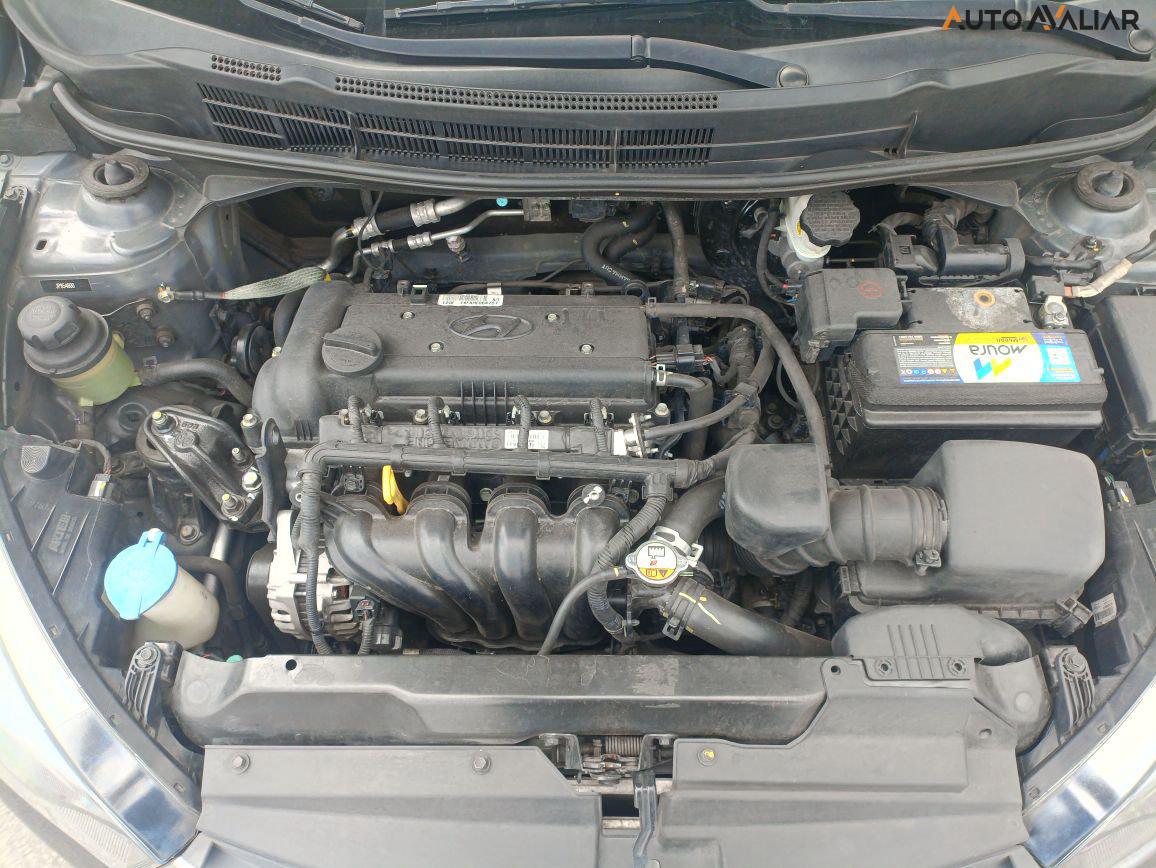 HYUNDAI HB20S 1.6 COMFORT PLUS 16V FLEX 4P AUTOMATICO