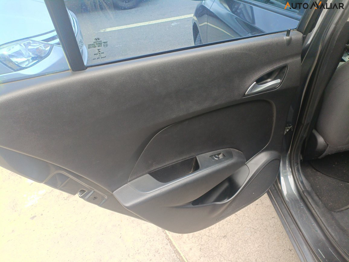 HYUNDAI HB20S 1.6 COMFORT PLUS 16V FLEX 4P AUTOMATICO