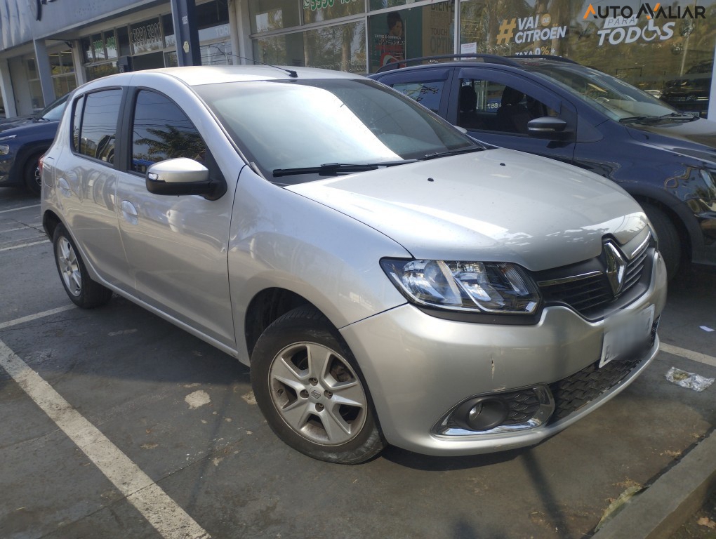 RENAULT SANDERO 1.6 DYNAMIQUE 8V FLEX 4P AUTOMATIZADO