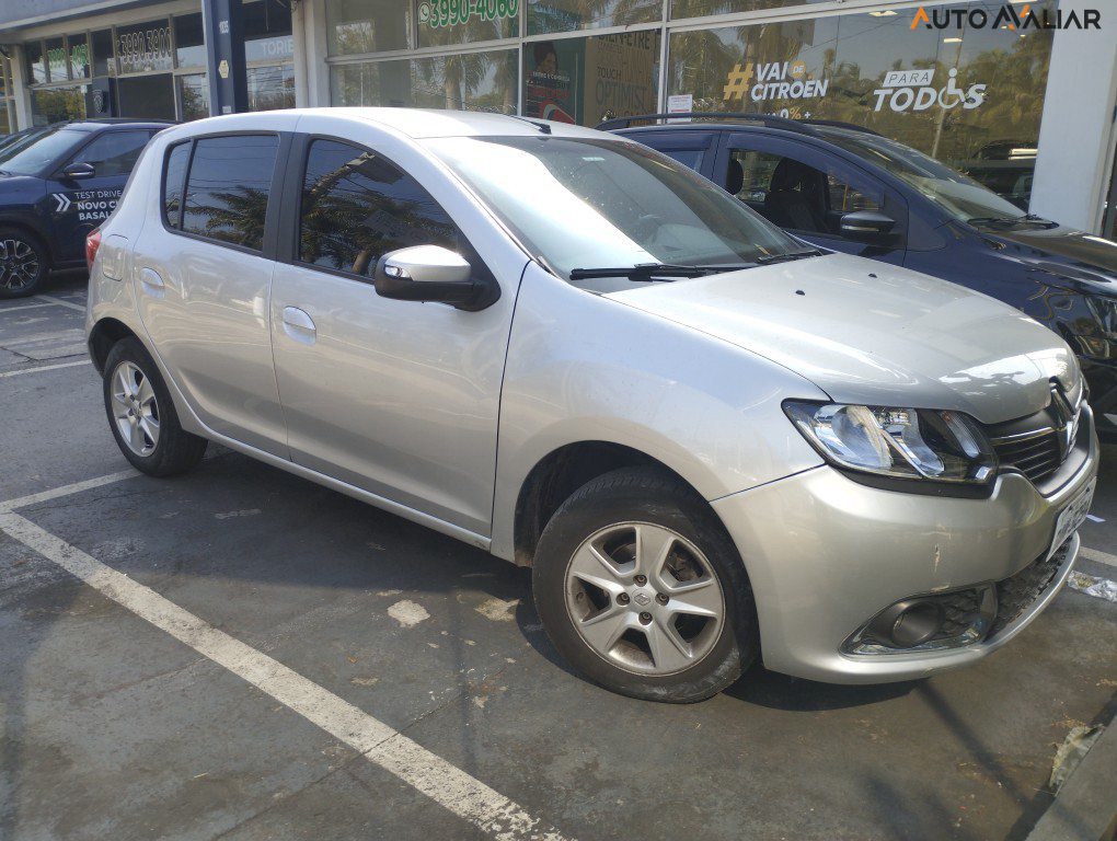RENAULT SANDERO 1.6 DYNAMIQUE 8V FLEX 4P AUTOMATIZADO