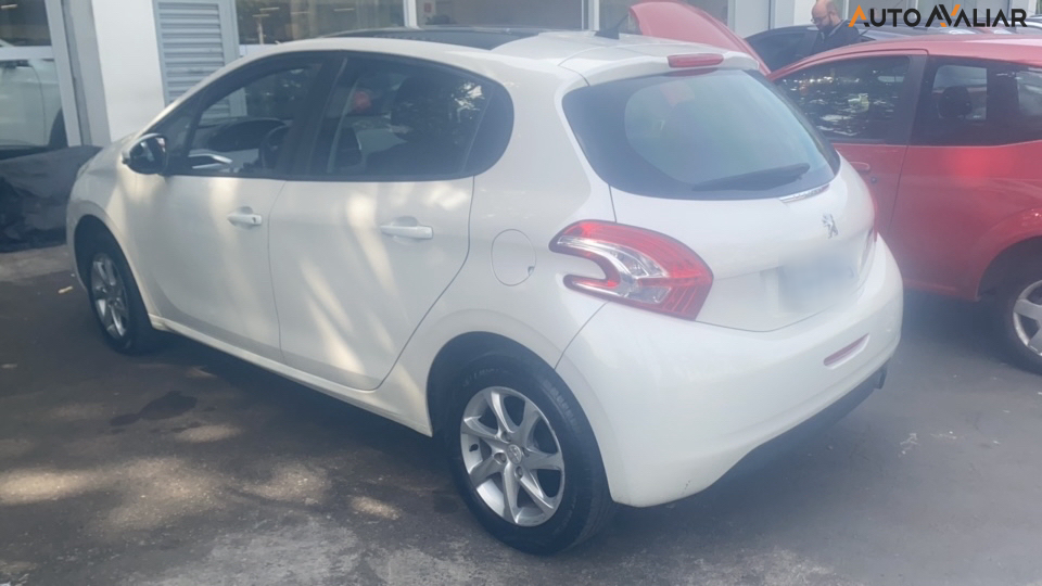 PEUGEOT 208 1.5 ALLURE 8V FLEX 4P MANUAL