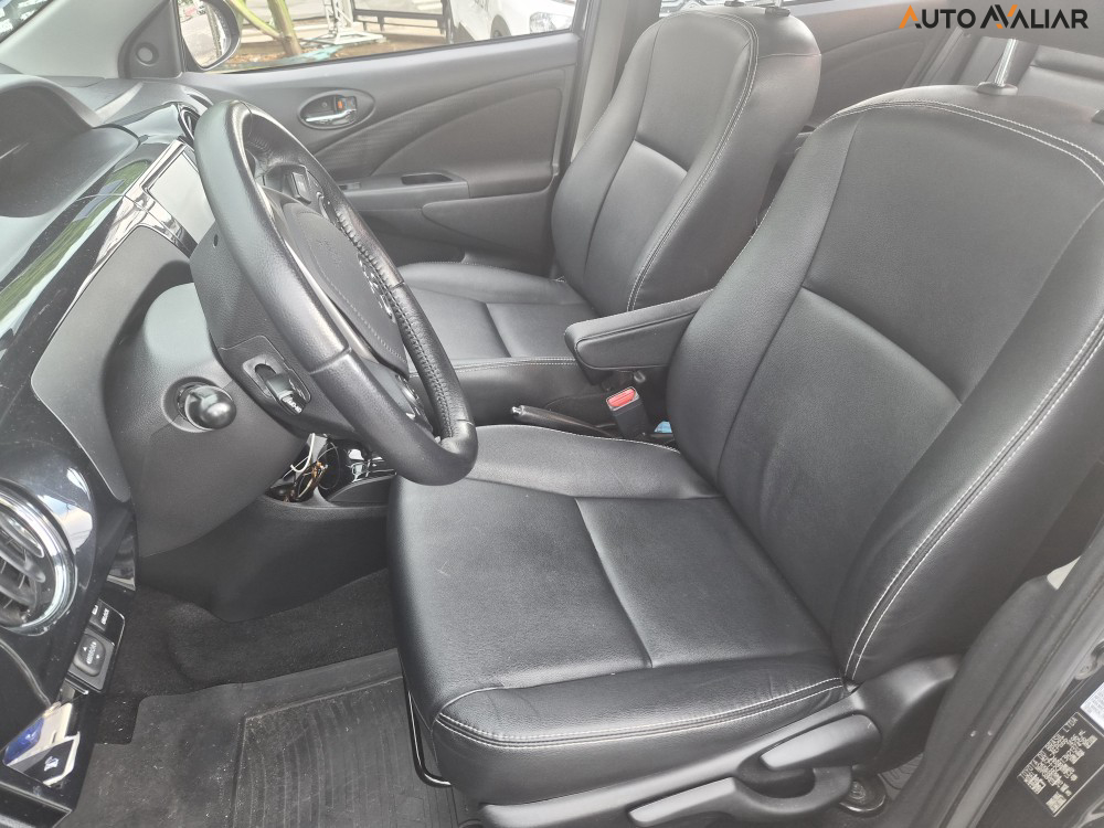 TOYOTA ETIOS 1.5 XLS SEDAN 16V FLEX 4P AUTOMATICO