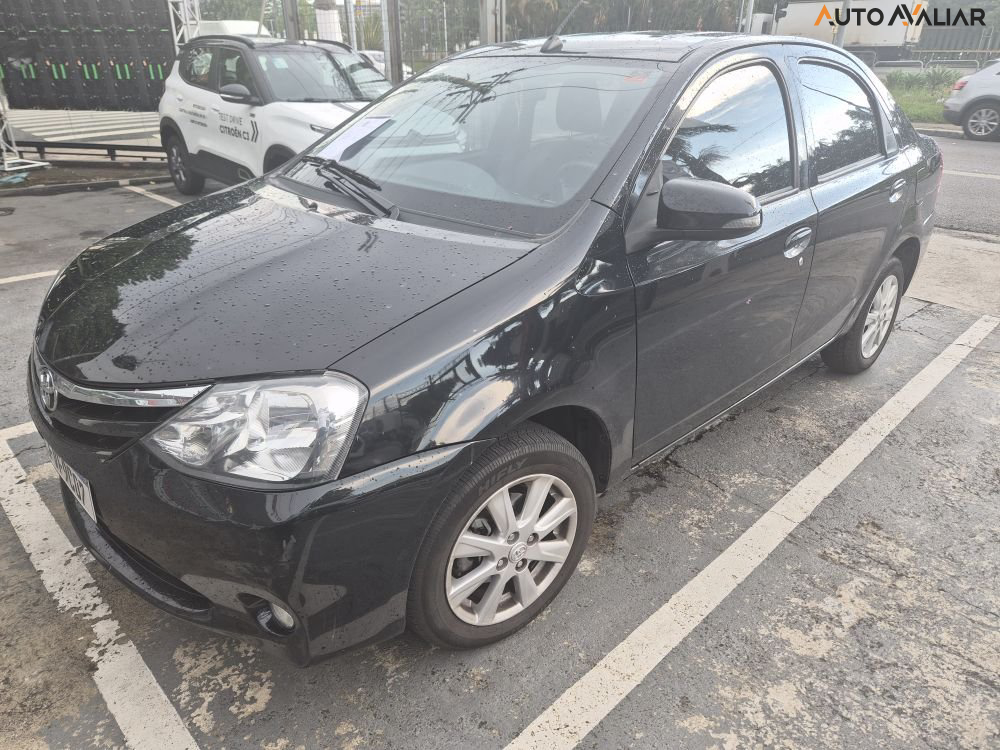 TOYOTA ETIOS 1.5 XLS SEDAN 16V FLEX 4P AUTOMATICO