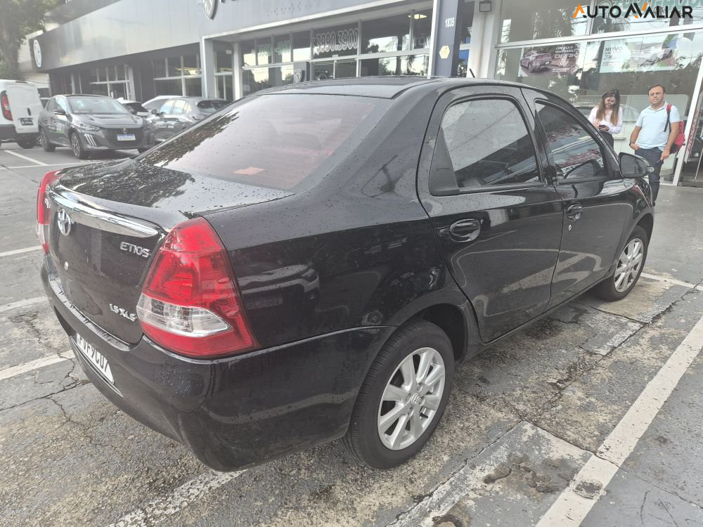 TOYOTA ETIOS 1.5 XLS SEDAN 16V FLEX 4P AUTOMATICO