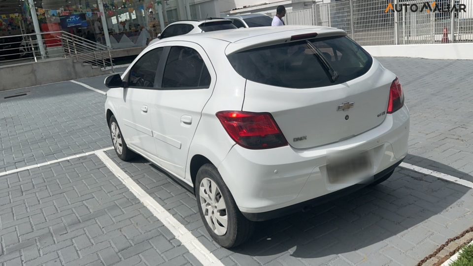 CHEVROLET ONIX 1.4 MPFI LT 8V FLEX 4P MANUAL