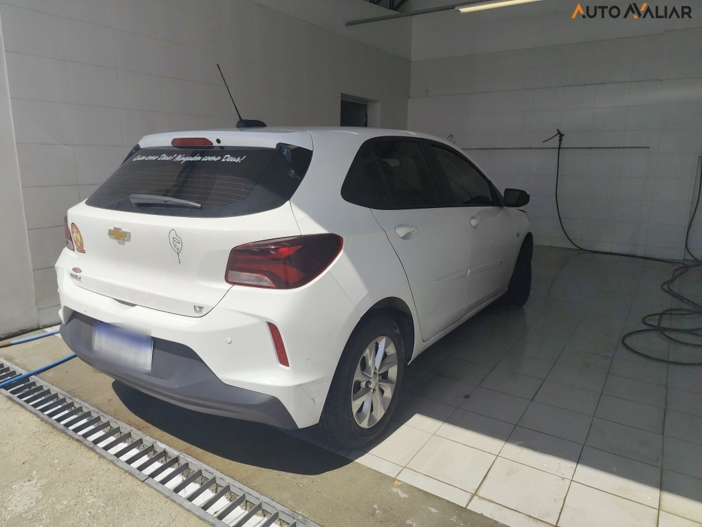 CHEVROLET ONIX 1.0 MT LT2 HB