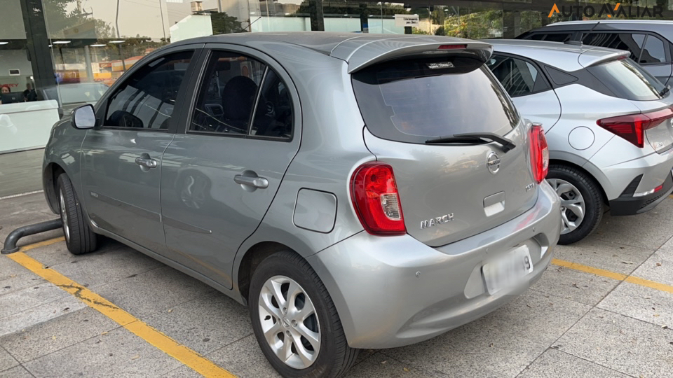 NISSAN MARCH 1.6 SV 16V FLEXSTART 4P MANUAL