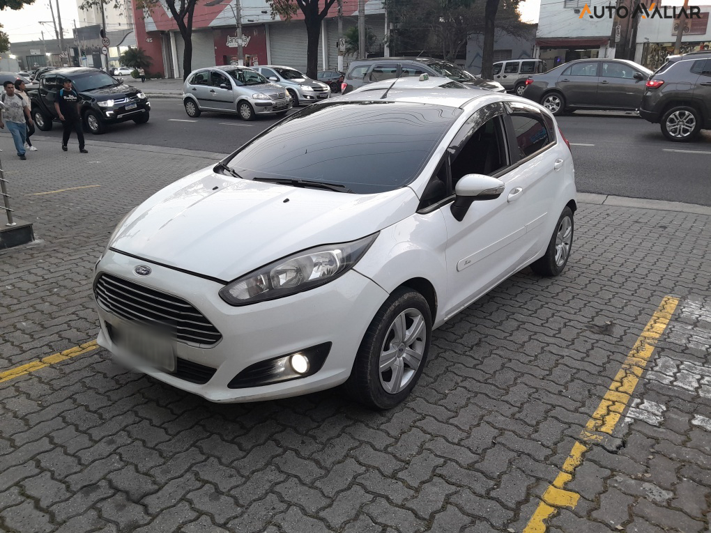 FORD FIESTA 1.6 SE HATCH 16V FLEX 4P MANUAL