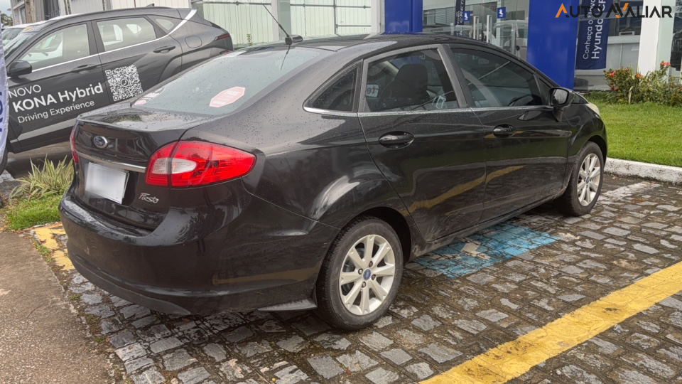 FORD FIESTA 1.6 SE SEDAN 16V FLEX 4P MANUAL