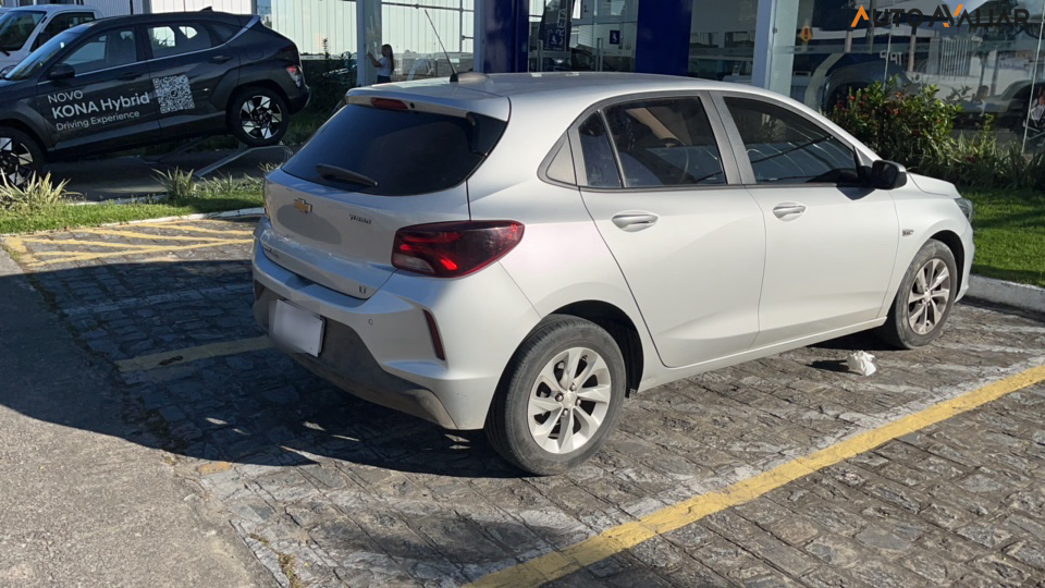 CHEVROLET ONIX 1.0 TURBO FLEX LT MANUAL