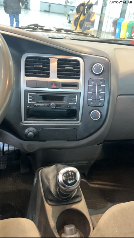 HYUNDAI HR 2.5 LONGO SEM CACAMBA 4X2 16V 130CV TURBO INTERCOOLER DIESEL 2P MANUAL
