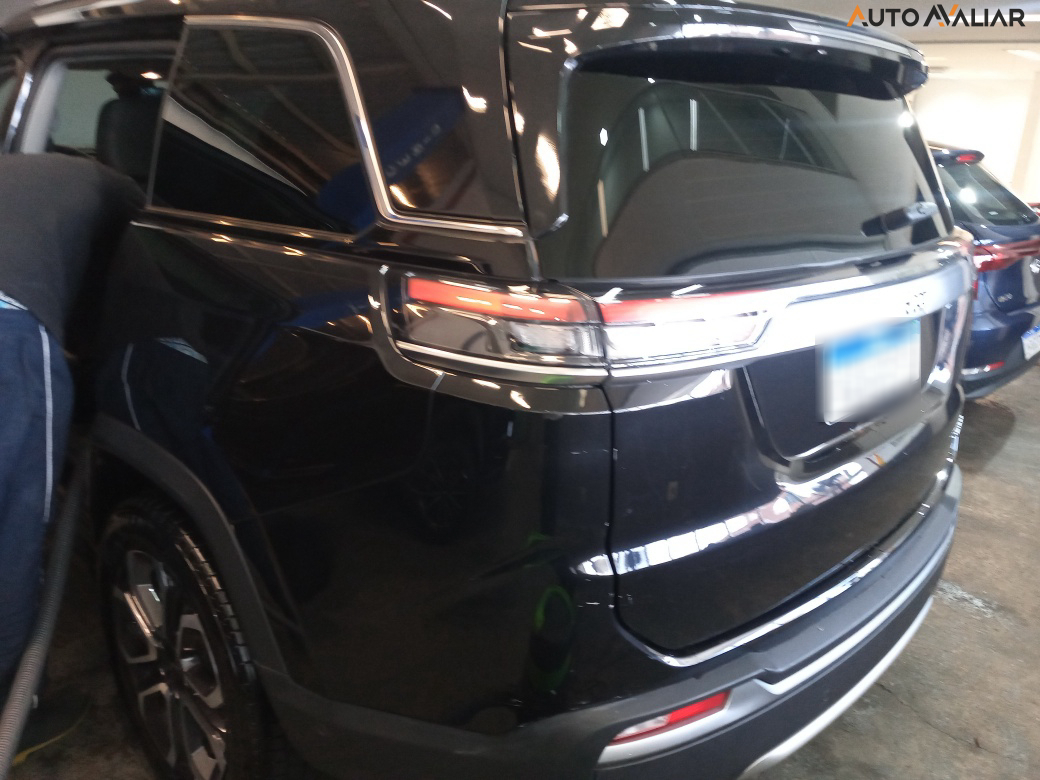 JEEP COMMANDER 1.3 T270 TURBO FLEX LIMITED AT6