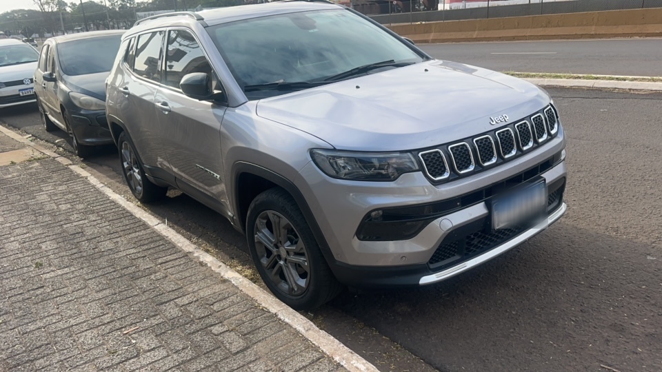 JEEP COMPASS 1.3 T270 TURBO FLEX LONGITUDE AT6