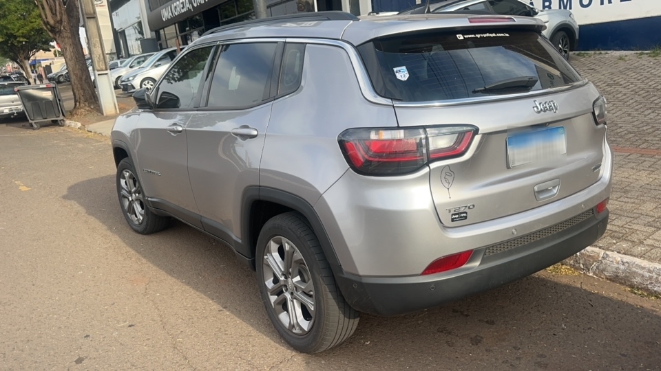 JEEP COMPASS 1.3 T270 TURBO FLEX LONGITUDE AT6