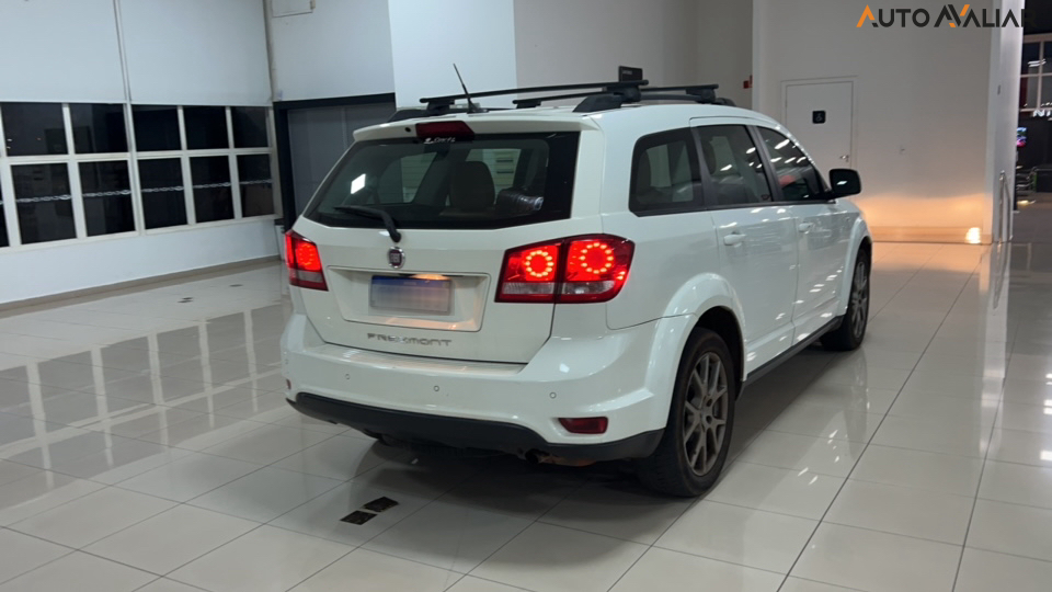 FIAT FREEMONT 2.4 EMOTION 16V GASOLINA 4P AUTOMATICO