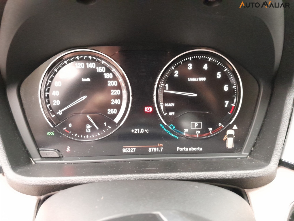BMW X1 2.0 16V TURBO ACTIVEFLEX SDRIVE20I 4P AUTOMATICO