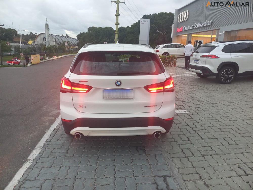 BMW X1 2.0 16V TURBO ACTIVEFLEX SDRIVE20I GP 4P AUTOMATICO