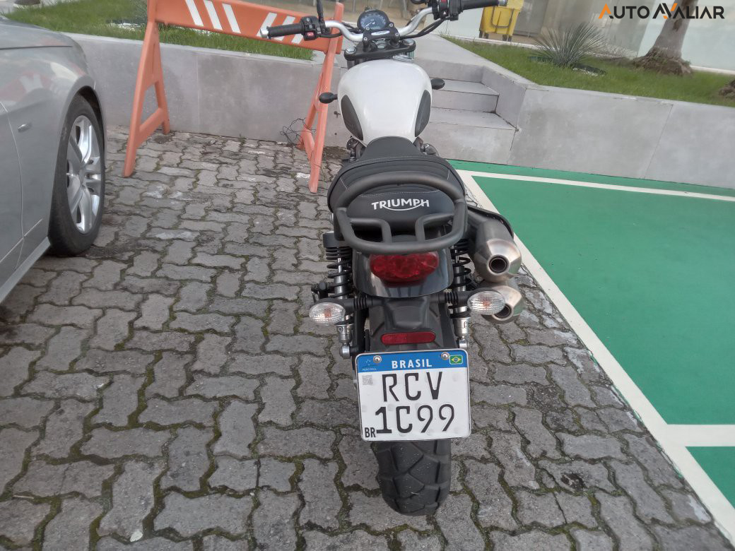 TRIUMPH STREET SCRAMBLER 900CC STREET SCRAMBLER 900CC