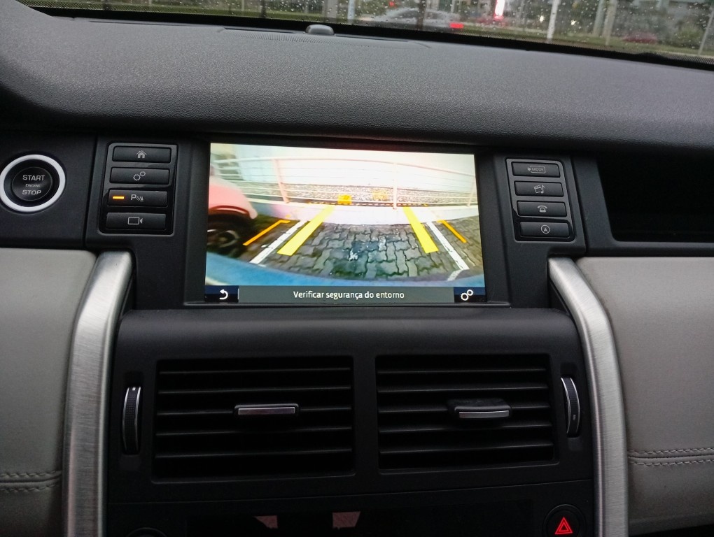 LAND ROVER DISCOVERY SPORT 2.0 D180 TURBO DIESEL SE AUTOMATICO