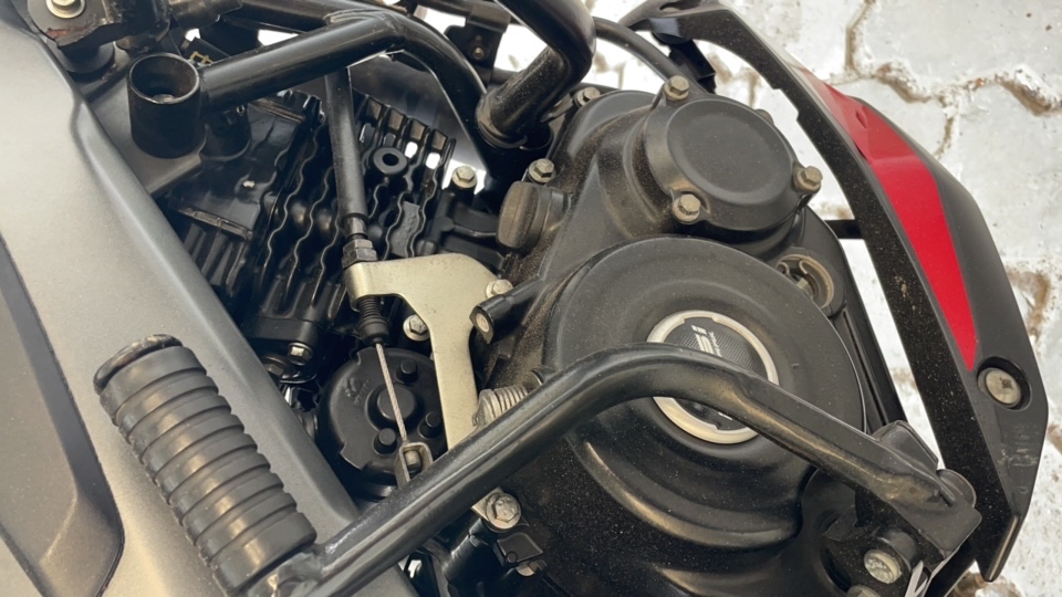 BAJAJ DOMINAR 160 DOMINAR 160