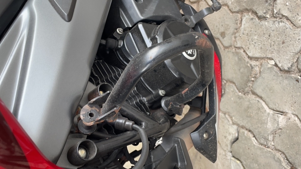 BAJAJ DOMINAR 160 DOMINAR 160