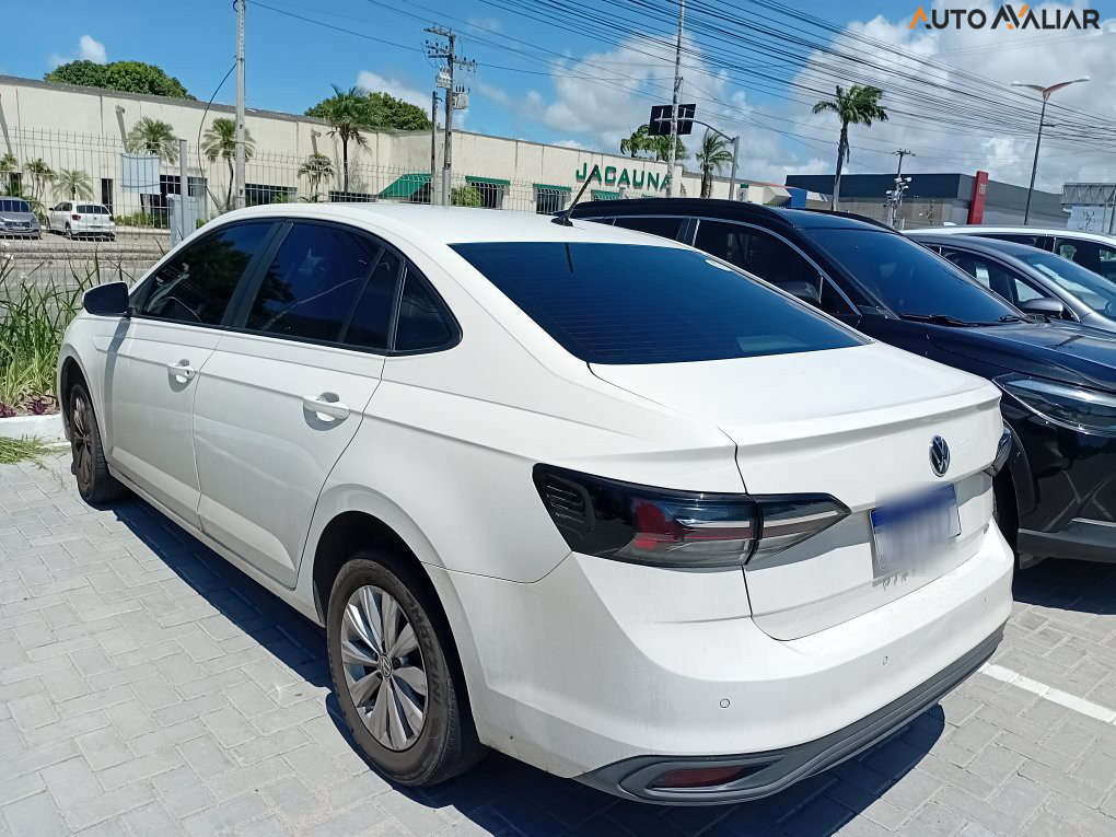 VOLKSWAGEN VIRTUS 1.0 170 TSI MANUAL