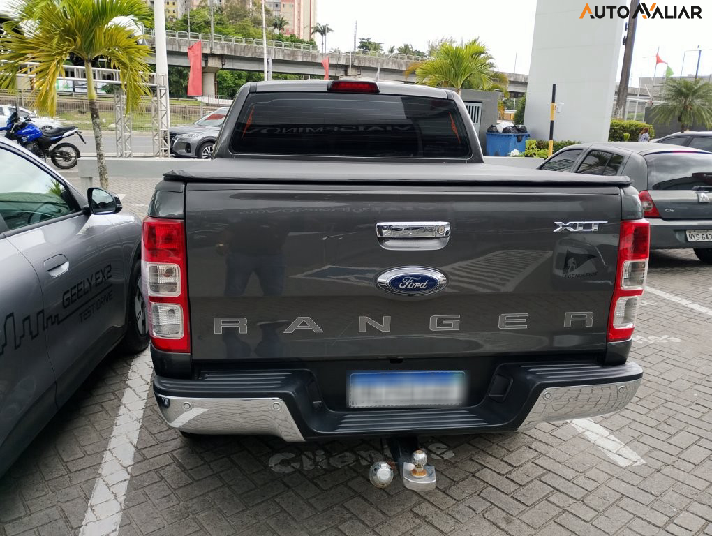 FORD RANGER 3.2 XLT 4X4 CD 20V DIESEL 4P AUTOMATICO