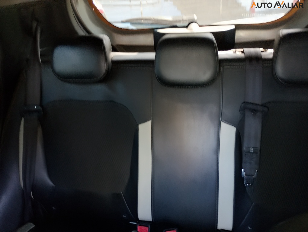 RENAULT KWID 1.0 12V SCE FLEX INTENSE MANUAL