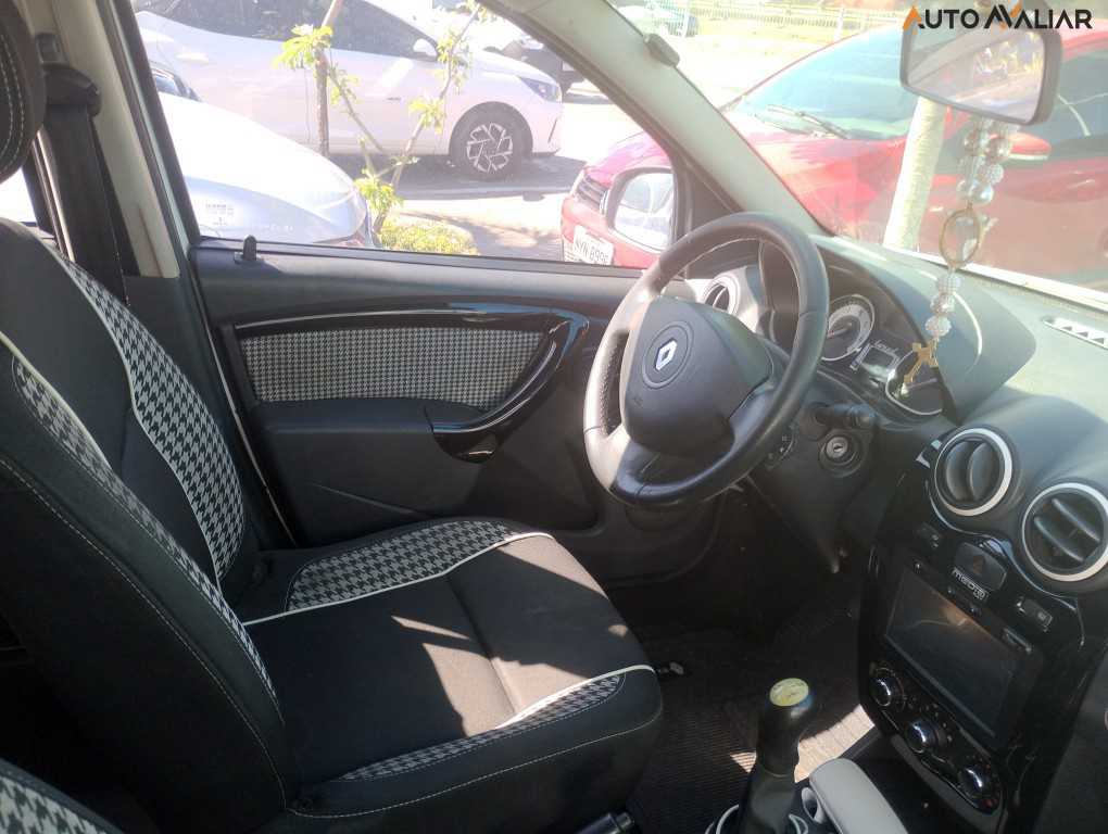 RENAULT SANDERO 1.6 STEPWAY 8V FLEX 4P MANUAL