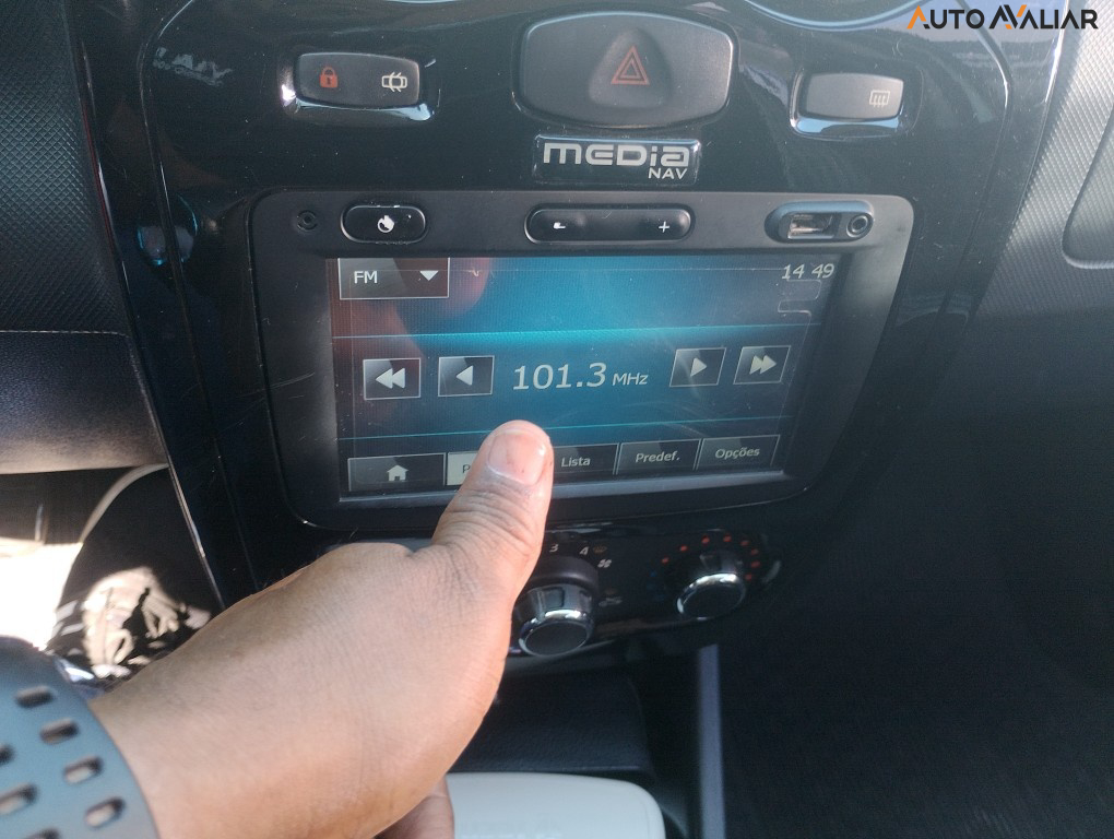 RENAULT SANDERO 1.6 STEPWAY 8V FLEX 4P MANUAL