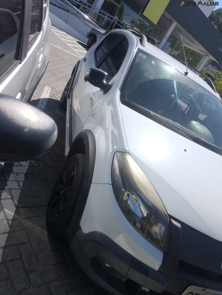 RENAULT SANDERO 1.6 STEPWAY 8V FLEX 4P MANUAL