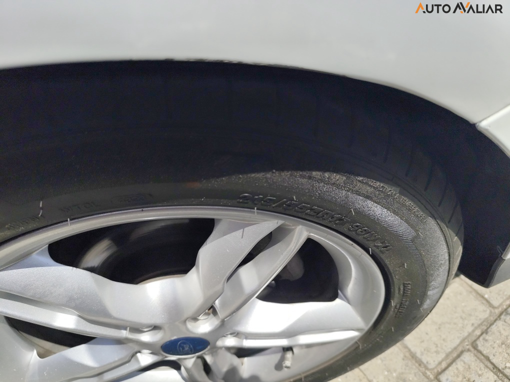 FORD FOCUS 2.0 SE SEDAN 16V FLEX 4P AUTOMATICO