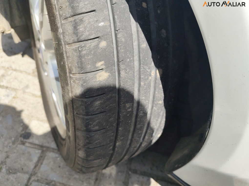 FORD FOCUS 2.0 SE SEDAN 16V FLEX 4P AUTOMATICO