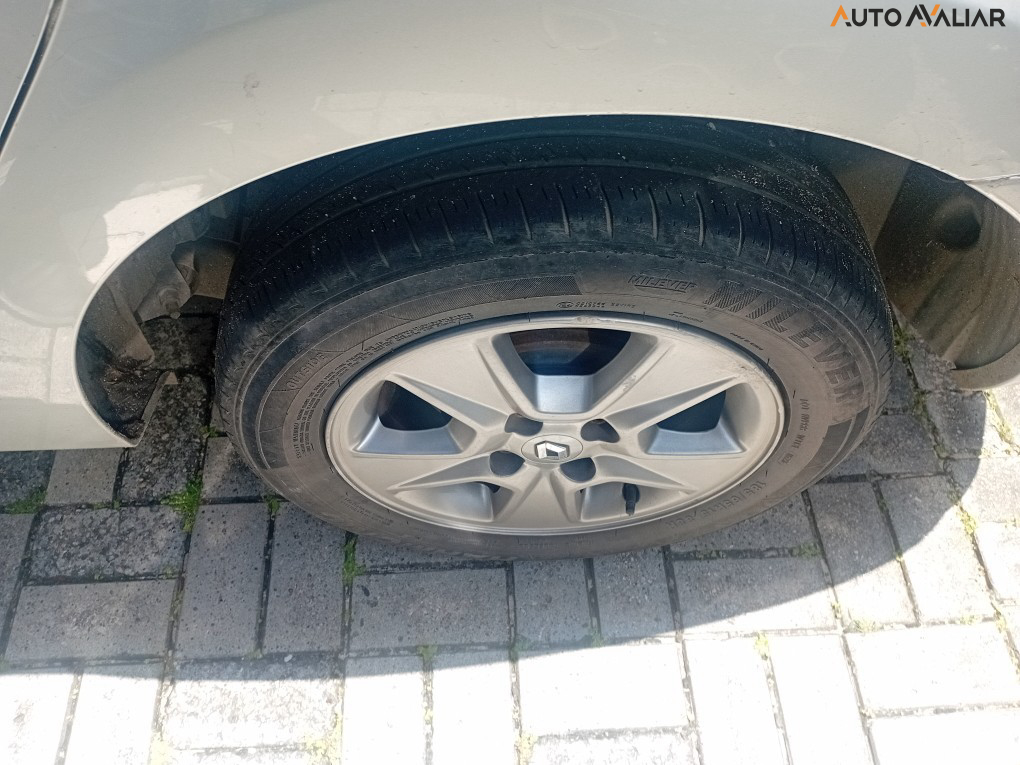 RENAULT LOGAN 1.6 EXPRESSION 8V FLEX 4P MANUAL