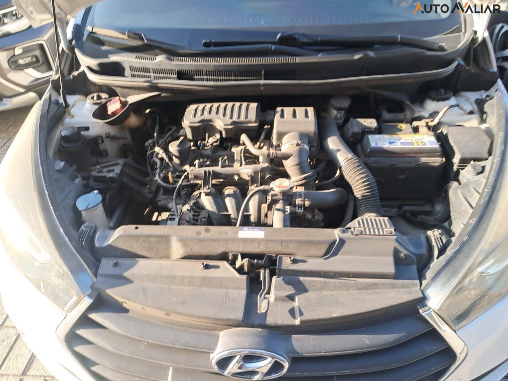HYUNDAI HB20 1.0 COMFORT PLUS 12V FLEX 4P MANUAL