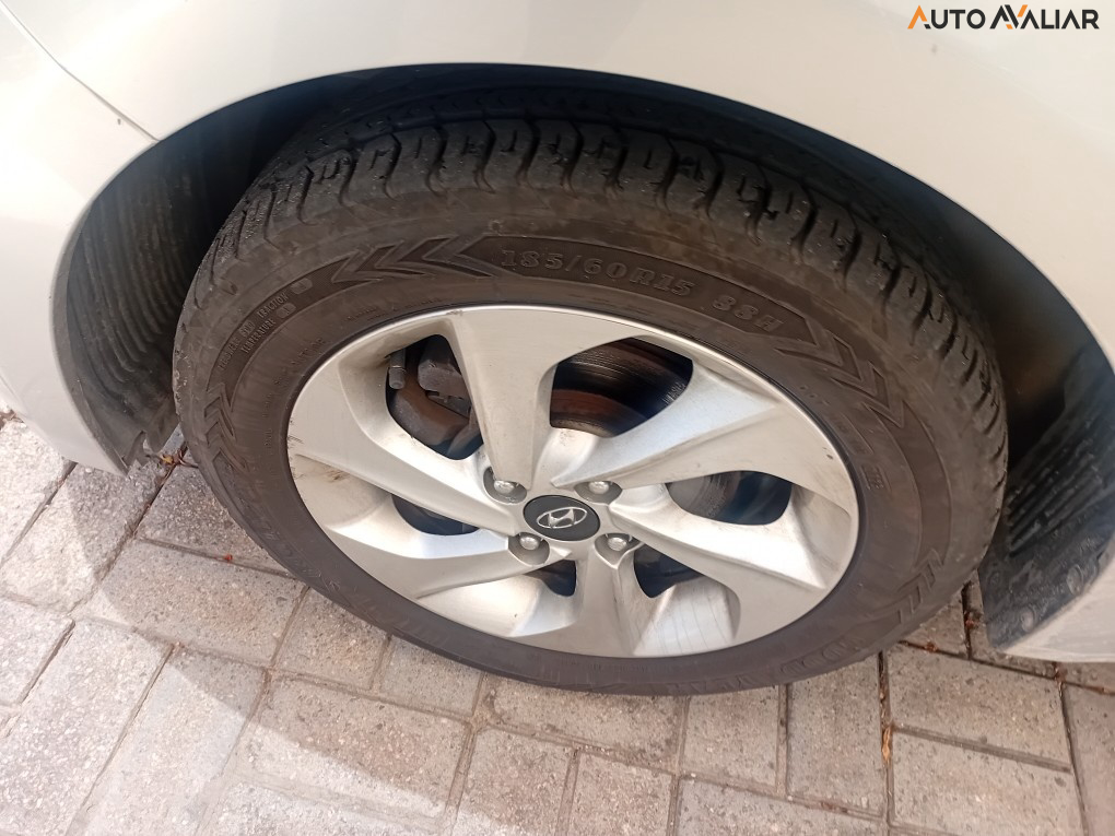 HYUNDAI HB20 1.6 PREMIUM 16V FLEX 4P AUTOMATICO